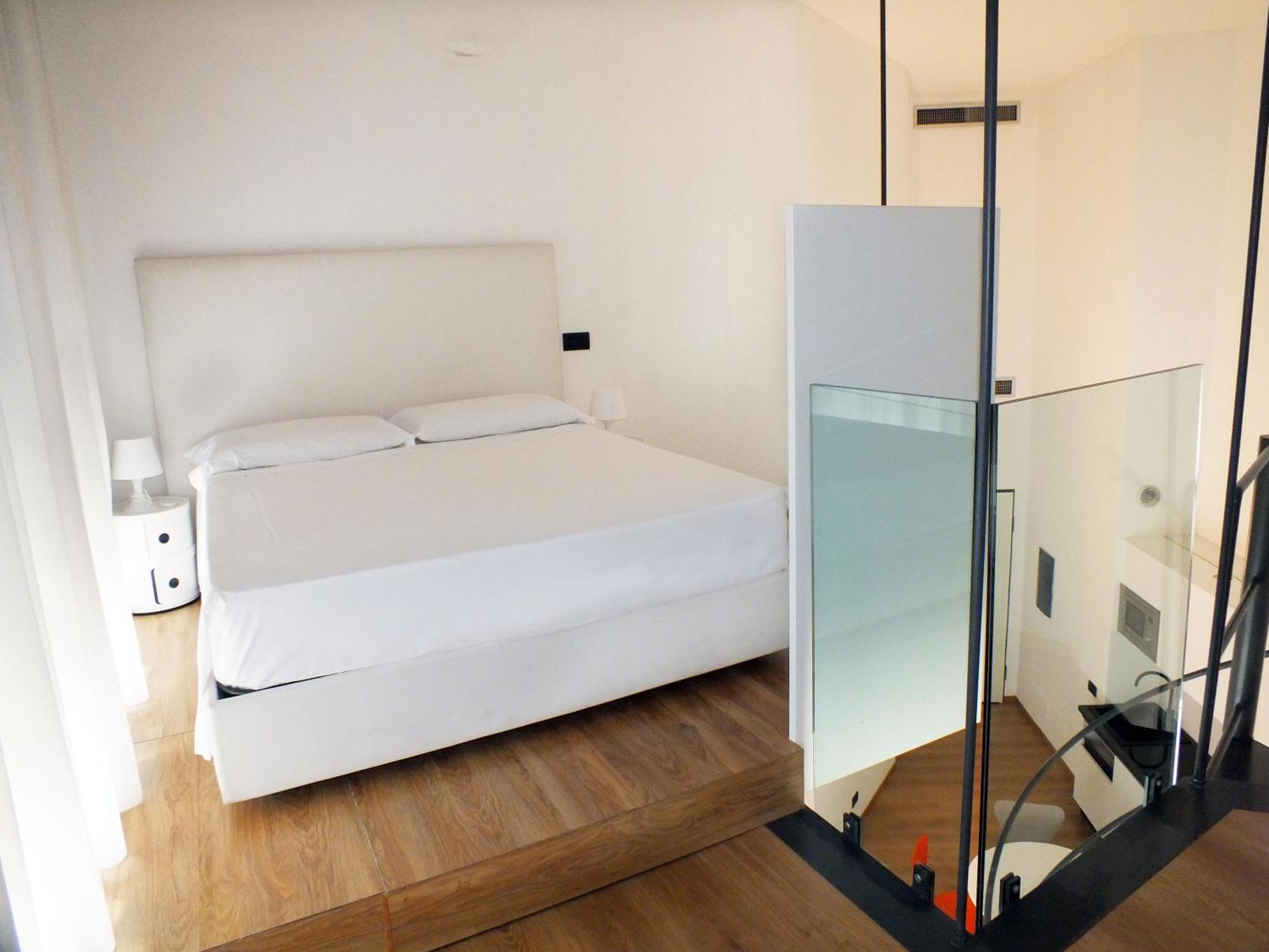 Bb Hotels Aparthotel Isola Милано Екстериор снимка