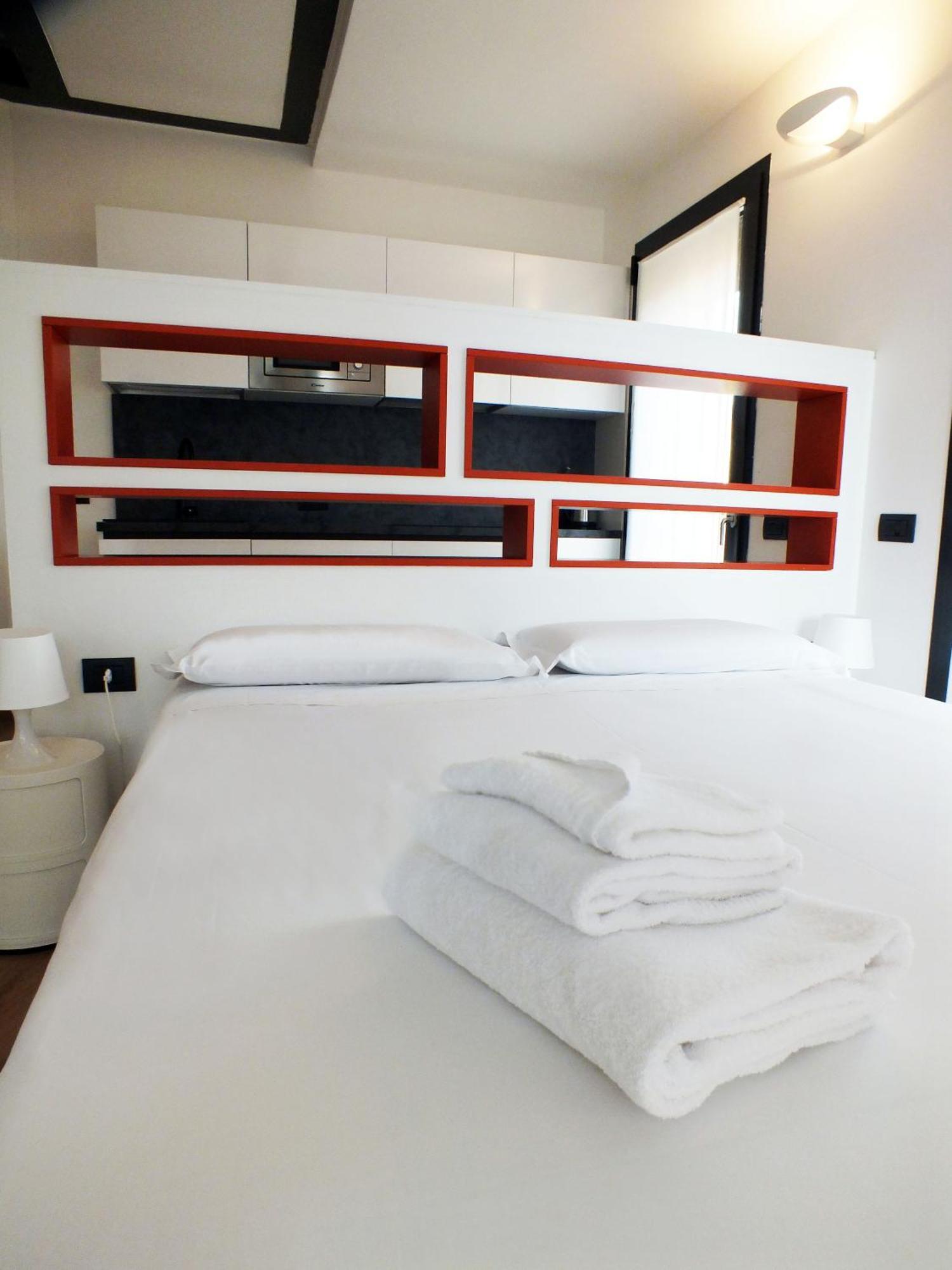 Bb Hotels Aparthotel Isola Милано Екстериор снимка