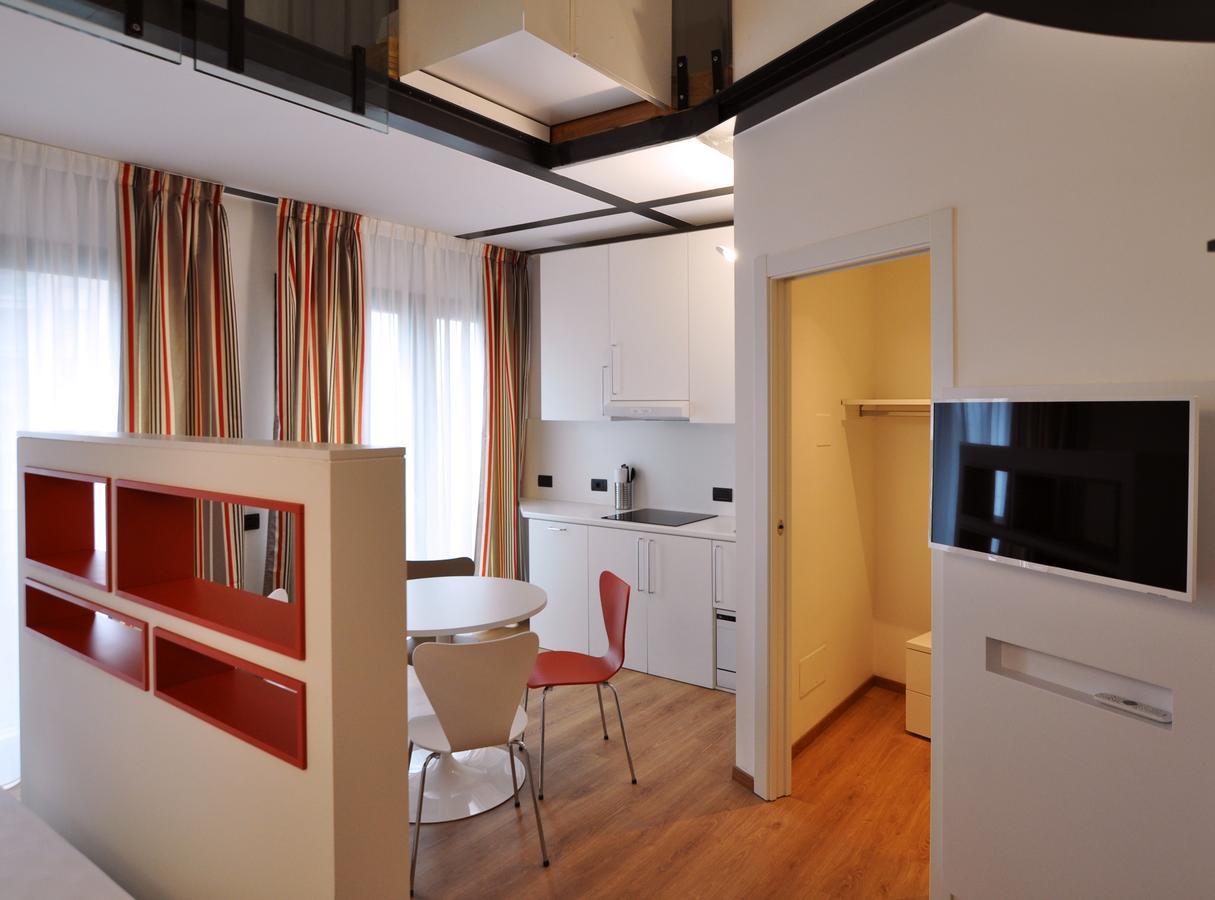 Bb Hotels Aparthotel Isola Милано Екстериор снимка