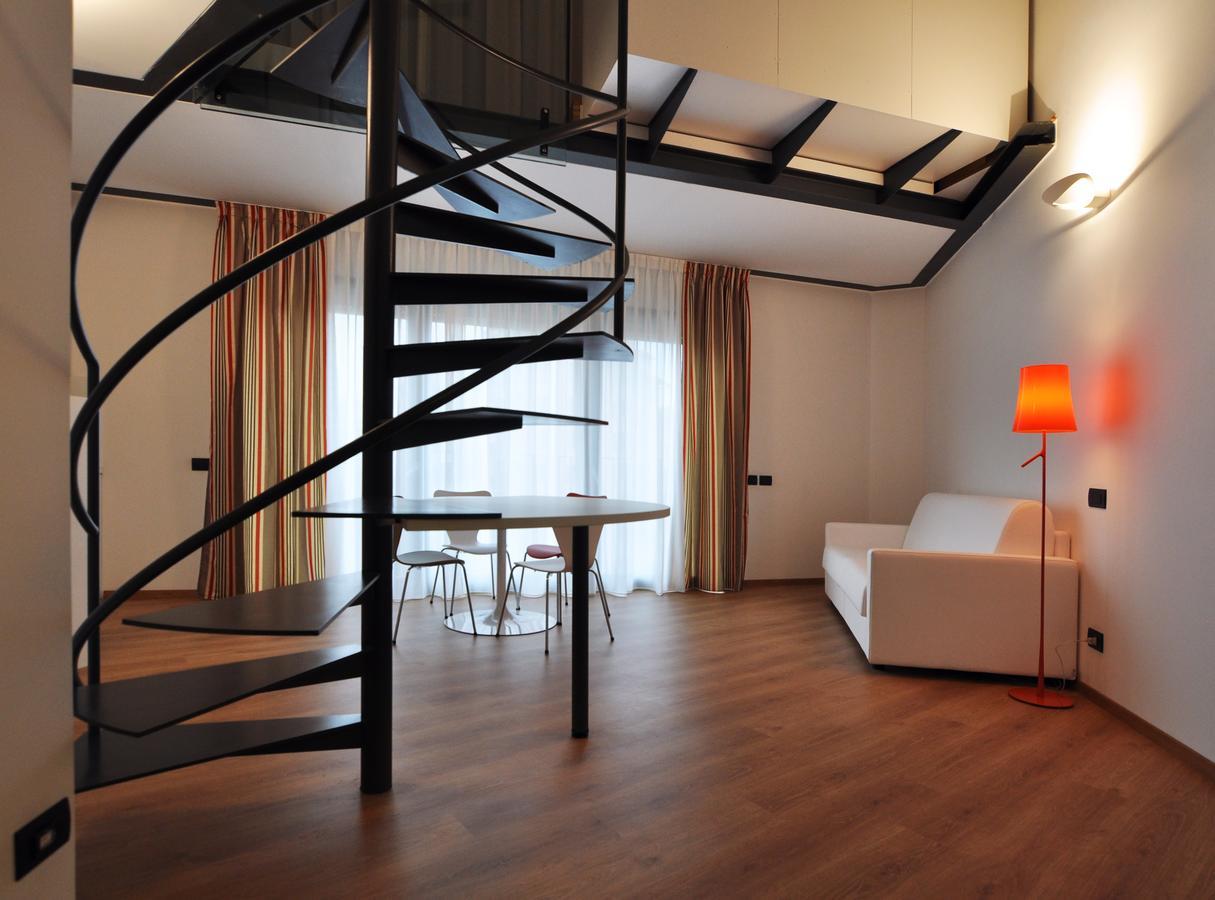 Bb Hotels Aparthotel Isola Милано Екстериор снимка