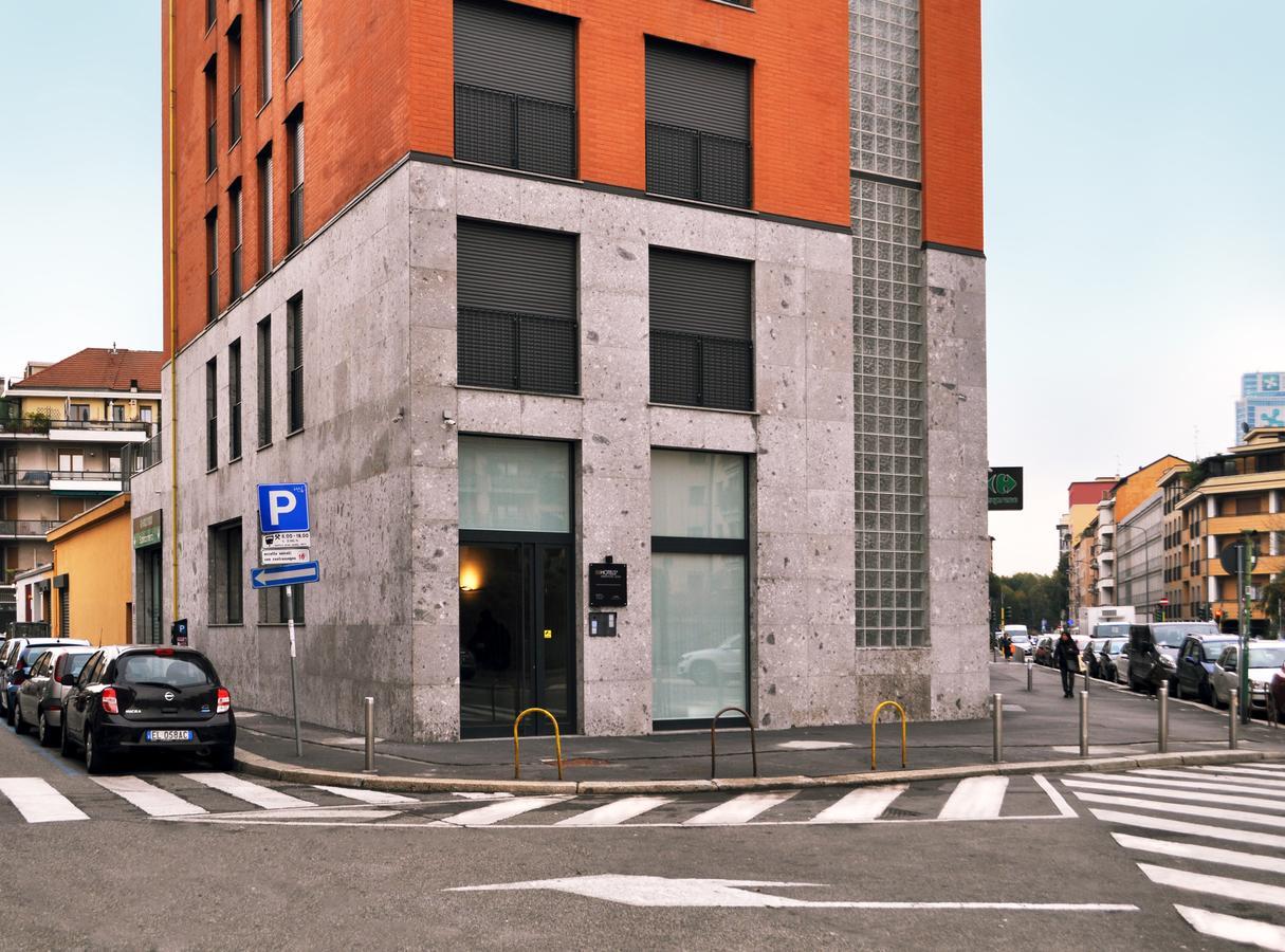 Bb Hotels Aparthotel Isola Милано Екстериор снимка