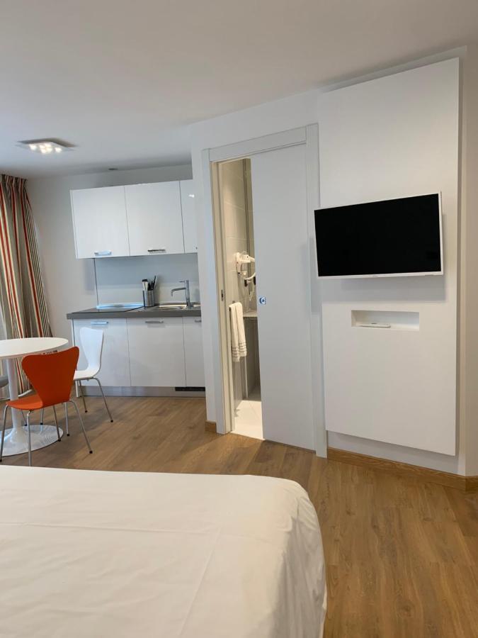 Bb Hotels Aparthotel Isola Милано Екстериор снимка