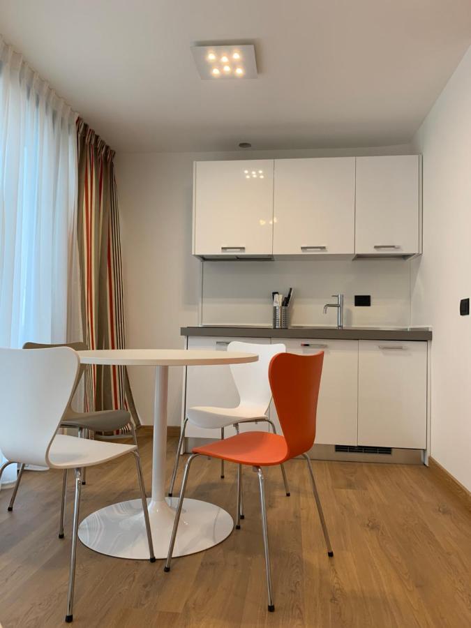 Bb Hotels Aparthotel Isola Милано Екстериор снимка